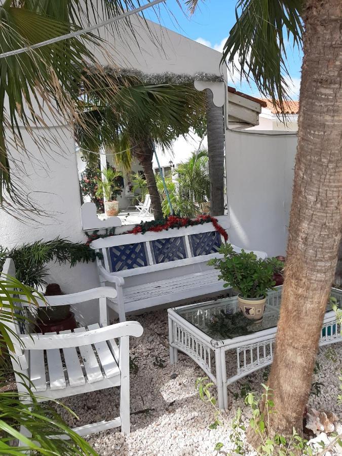 Palmita Hotel Hostel オラニエスタッド エクステリア 写真